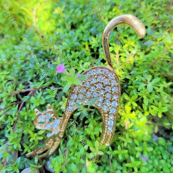 Cat Brooch with sparkling crystals - Picture 6 of 7